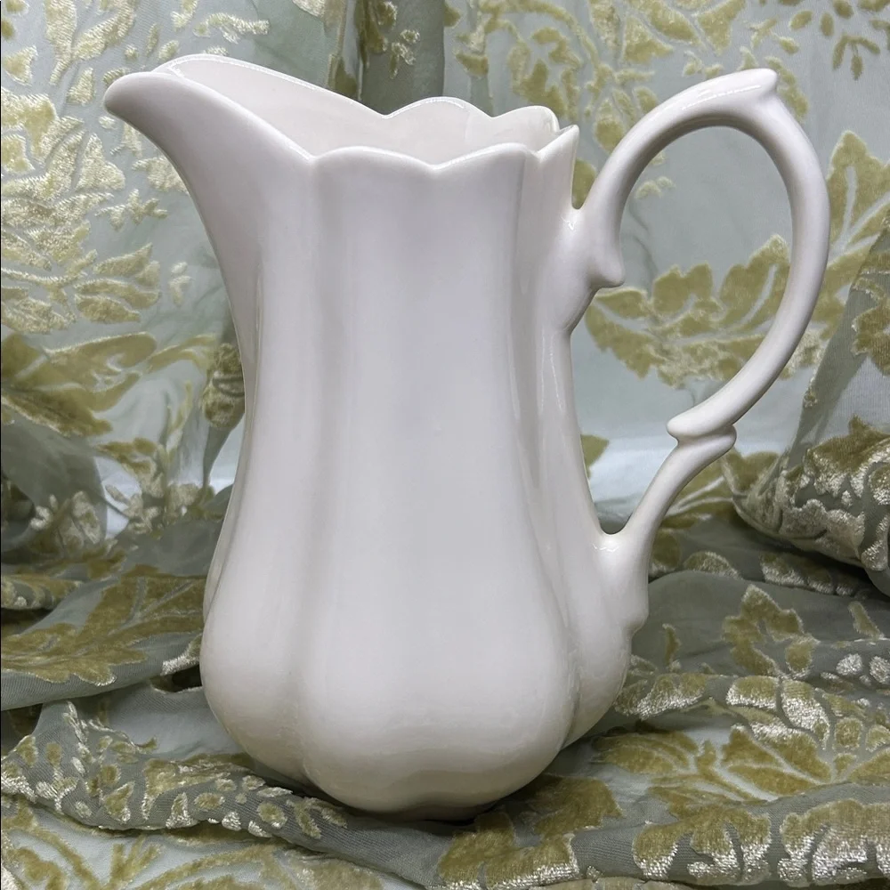 Vintage I. Godinger & Co. Porcelain Pitcher Cream Color,Scalloped Design